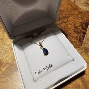 10kt gold sapphire necklace